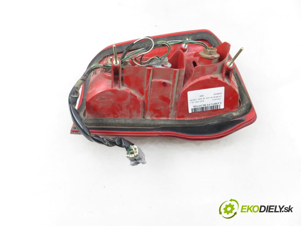 TOYOTA RAV 4 II (_A2_) SUV 2000 110,00 2.0 4WD 150 - 1AZ-FE 1998,00 Svetlo pravé zadné