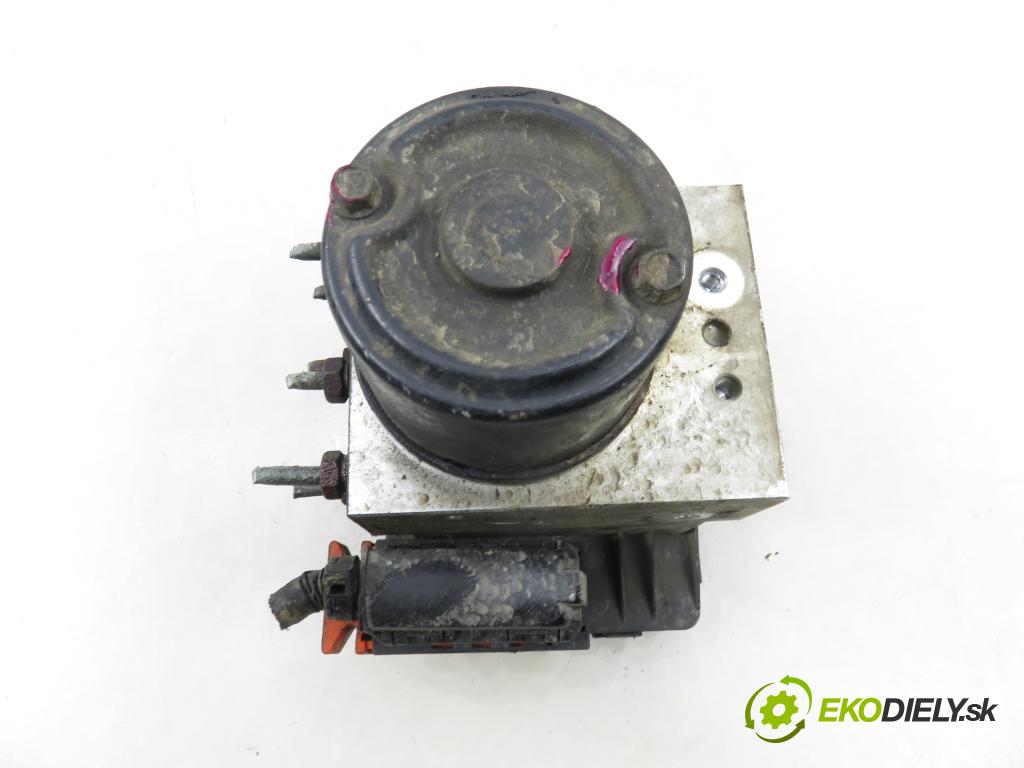 HYUNDAI SANTA FÉ I (SM) SUV 2001 0,00 2.4 16V - G4JS-G 2351,00 Pumpa ABS 5890026050 ; 9566026300 ; BH60101100 (Pumpa ABS)