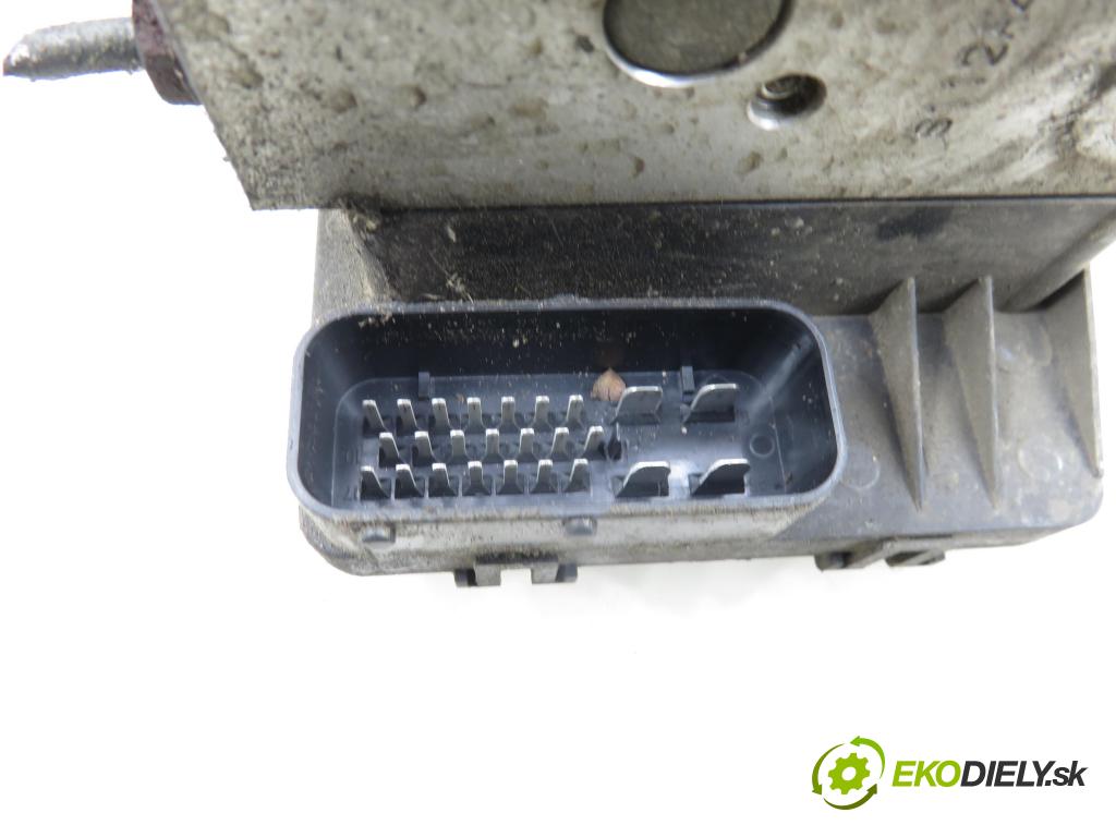 HYUNDAI SANTA FÉ I (SM) SUV 2001 0,00 2.4 16V - G4JS-G 2351,00 Pumpa ABS 5890026050 ; 9566026300 ; BH60101100 (Pumpa ABS)