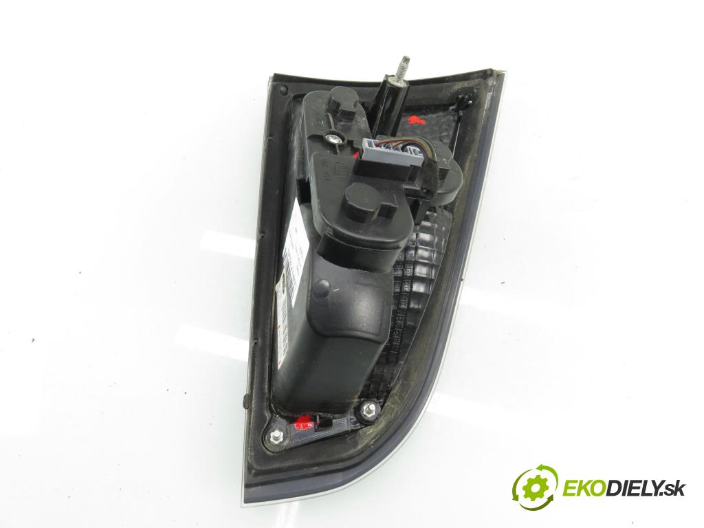 FORD S-MAX (WA6) MINIVAN 2008 103,00 2.0 TDCi - QXWA 1997,00 světlo pravé zadní kufr 6M2113A602AK