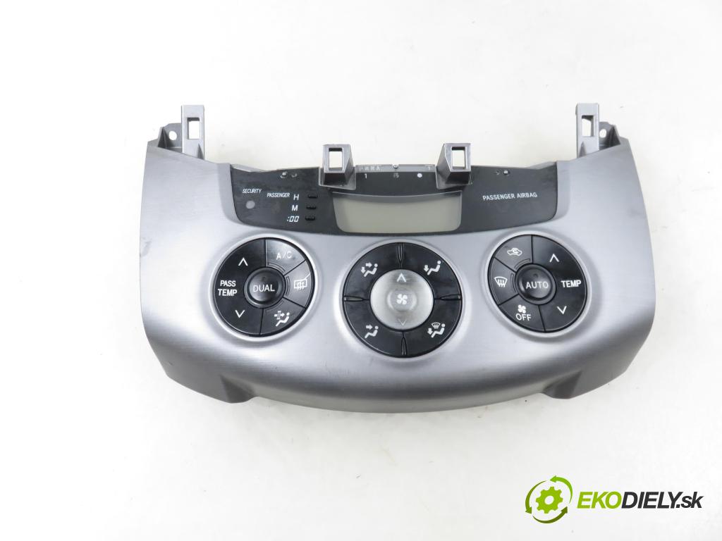 TOYOTA RAV 4 III (_A3_) SUV 2007 112,00 2.0 4WD 152 - 1AZ-FE 1998,00 Panel topení KLIMATRONIK 5590042280