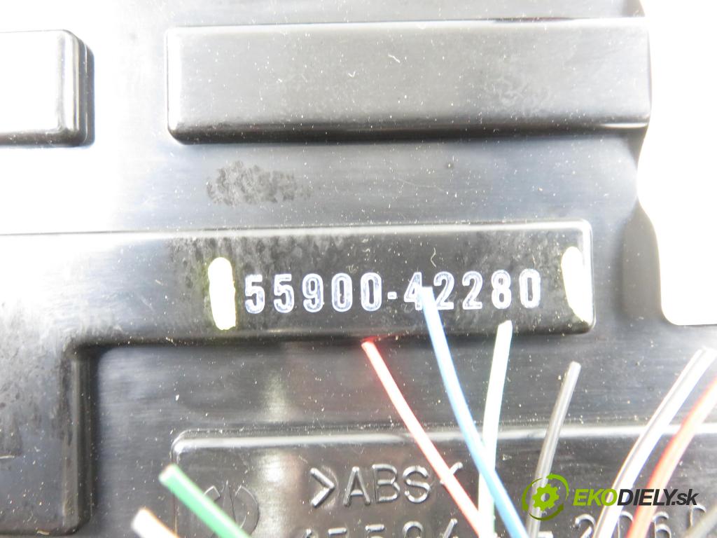 TOYOTA RAV 4 III (_A3_) SUV 2007 112,00 2.0 4WD 152 - 1AZ-FE 1998,00 Panel kúrenia KLIMATRONIK 5590042280