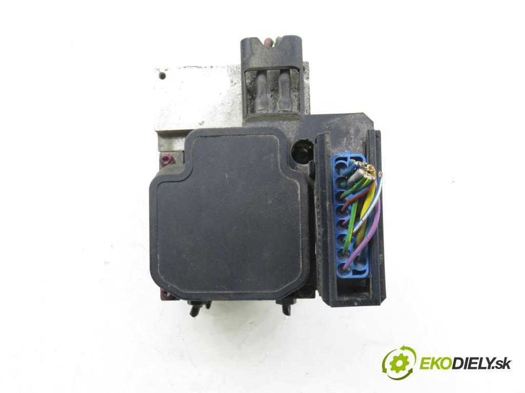 VW PASSAT B5 Variant (3B5) KOMBI 1999 85,00 1.9 TDI - AJM 1896,00 Pumpa ABS 8E0614111T ; 0265202401 (Pumpa ABS)