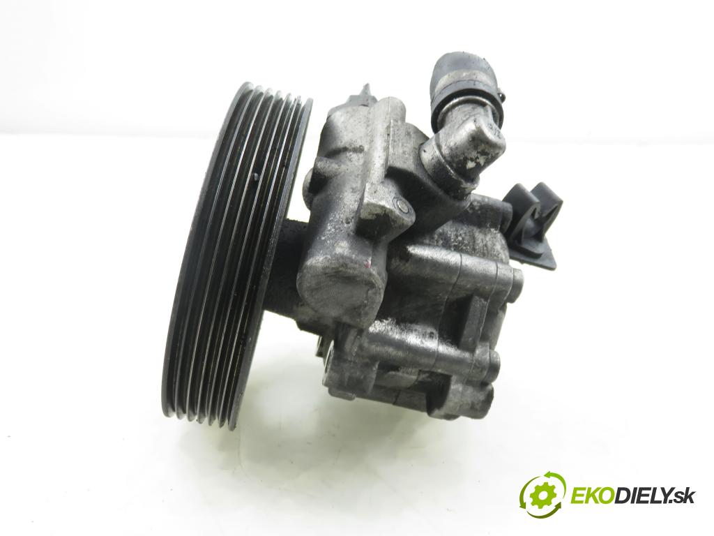 FIAT SCUDO Skrzynia (220_) FURGON 2006 69,00 2.0 JTD - RHX 1997,00 Pumpa servočerpadlo 9640906480 ; 7613955512 (Servočerpadlo)