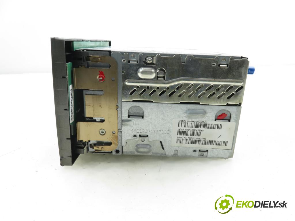 OPEL ZAFIRA B (A05) MINIVAN 2007 74,00 1.9 CDTI 8V 101 - Z 19 DTL 1910,00 RADIO CD 13271252