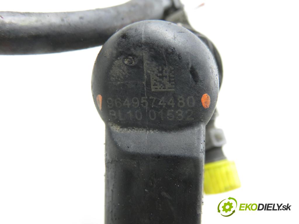CITROEN C3 I (FC_) HB 2002 50,00 1.4 HDi 8V - 8HX 1398,00 vstrekovač 9649574480 (Vstrekovač paliva)