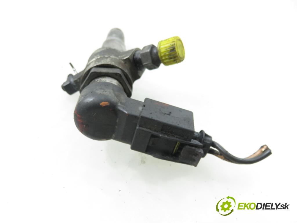 CITROEN C3 I (FC_) HB 2002 50,00 1.4 HDi 8V - 8HX 1398,00 vstrekovač 9649574480 (Vstrekovač paliva)