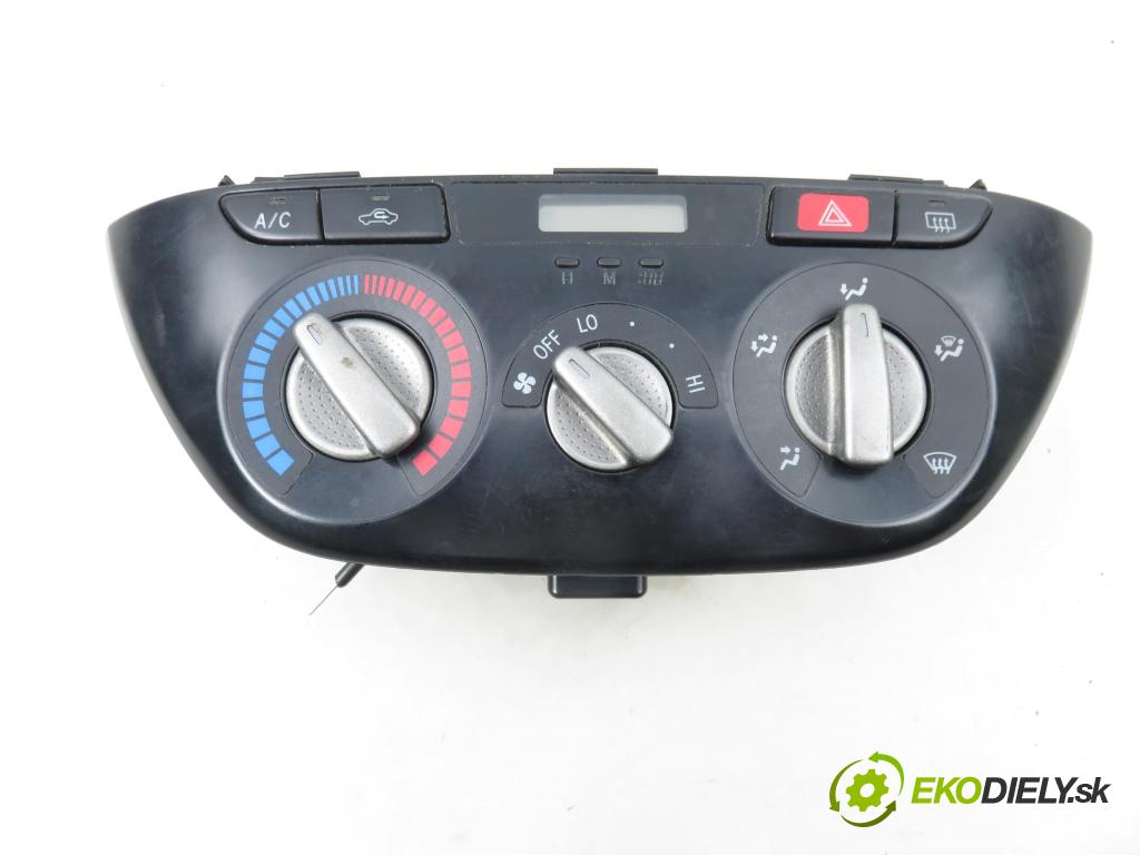 TOYOTA RAV 4 II (_A2_) SUV 2000 110,00 2.0 4WD 150 - 1AZ-FE 1998,00 Panel topení KLIMATIZACE: 5590042120
