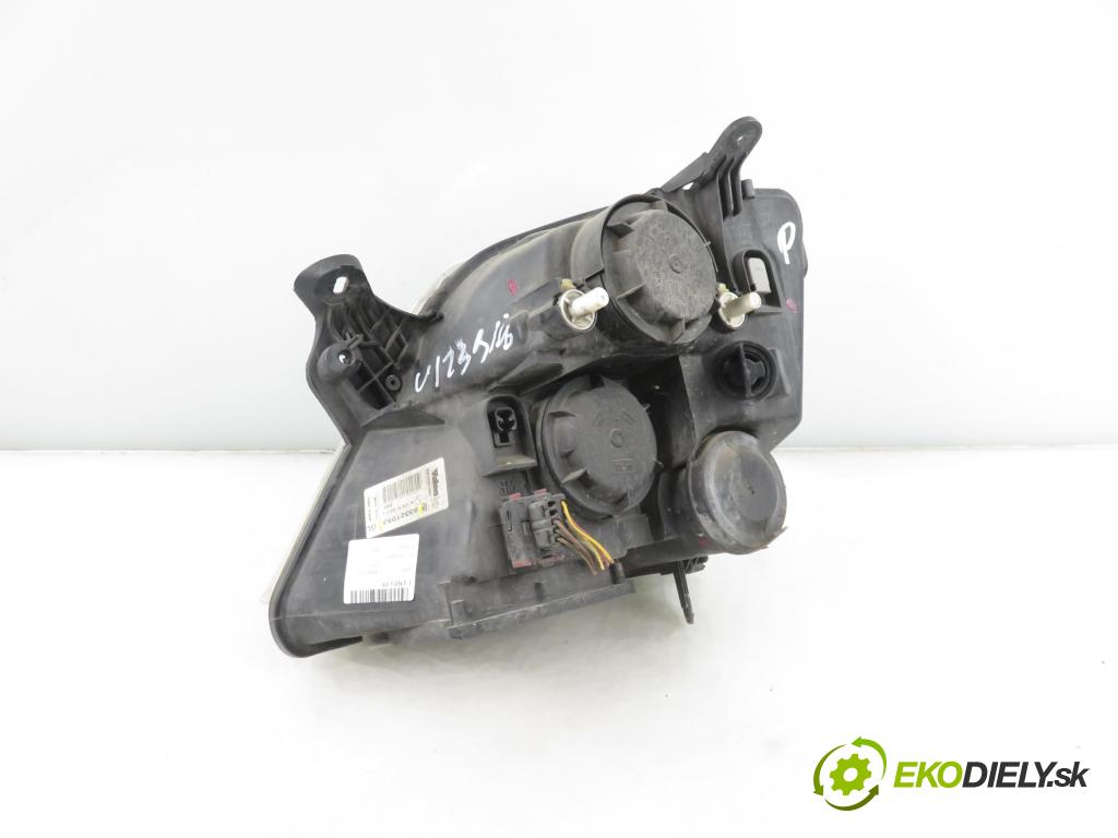 OPEL MERIVA A nadwozie wielkoprzestrzenne (MPV) (X03) HB 2007 77,00 1.6 16V 105 - Z 16 XEP 1598,00 Svetlo PP 93321053