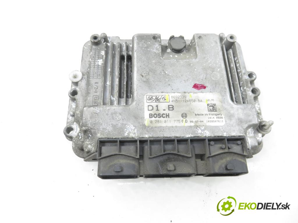 VOLVO S40 II (MS) SEDAN 2006 81,00 1.6 D - D 4164 T 1560,00 Riadiaca jednotka Motor 8692329 ; 4N5112A650BA ; 0281011775