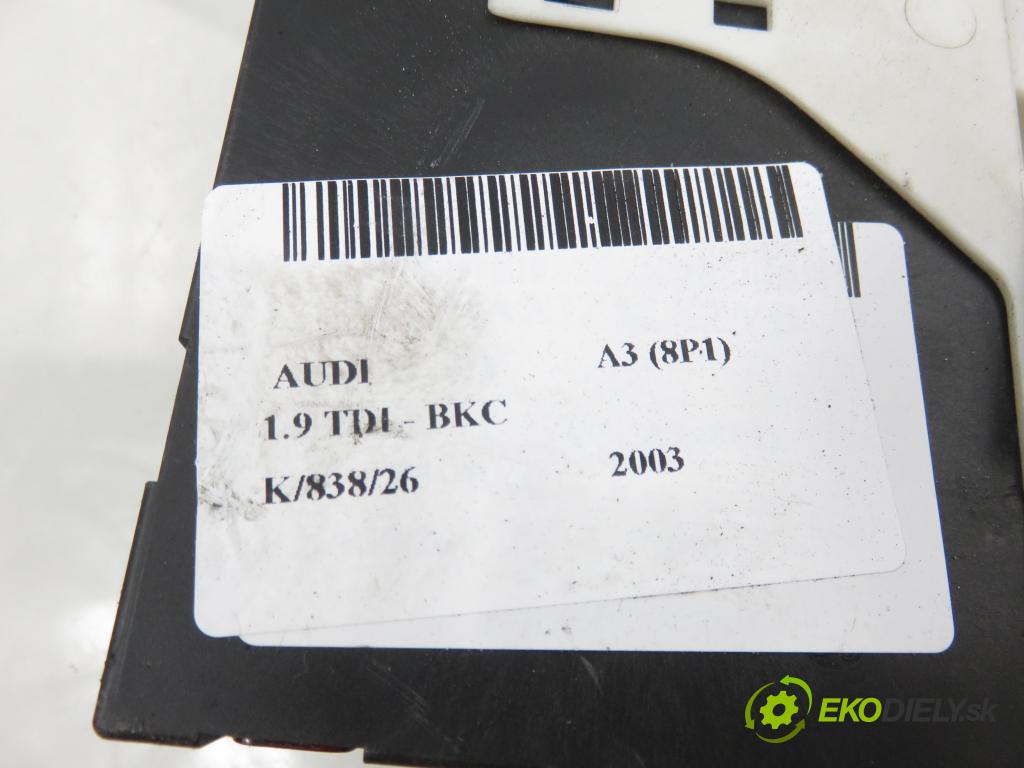 AUDI A3 (8P1) HB 2003 77,00 1.9 TDI PD 105 - BKC 1896,00 Motorček sťahovania okien LP 8P0959801A