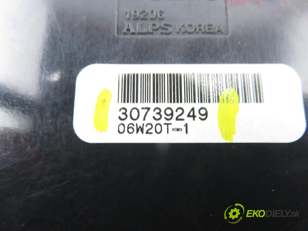 VOLVO S40 II (MS) SEDAN 2006 81,00 1.6 D - D 4164 T 1560,00 Panel kúrenia KLIMATRONIK 30739249