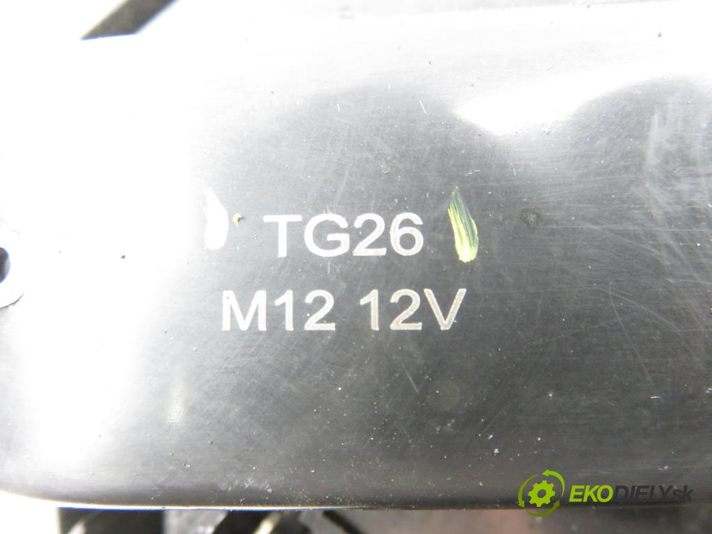 FIAT SCUDO Skrzynia (220_) FURGON 2006 69,00 2.0 JTD - RHX 1997,00 ventilátor větráku TG26