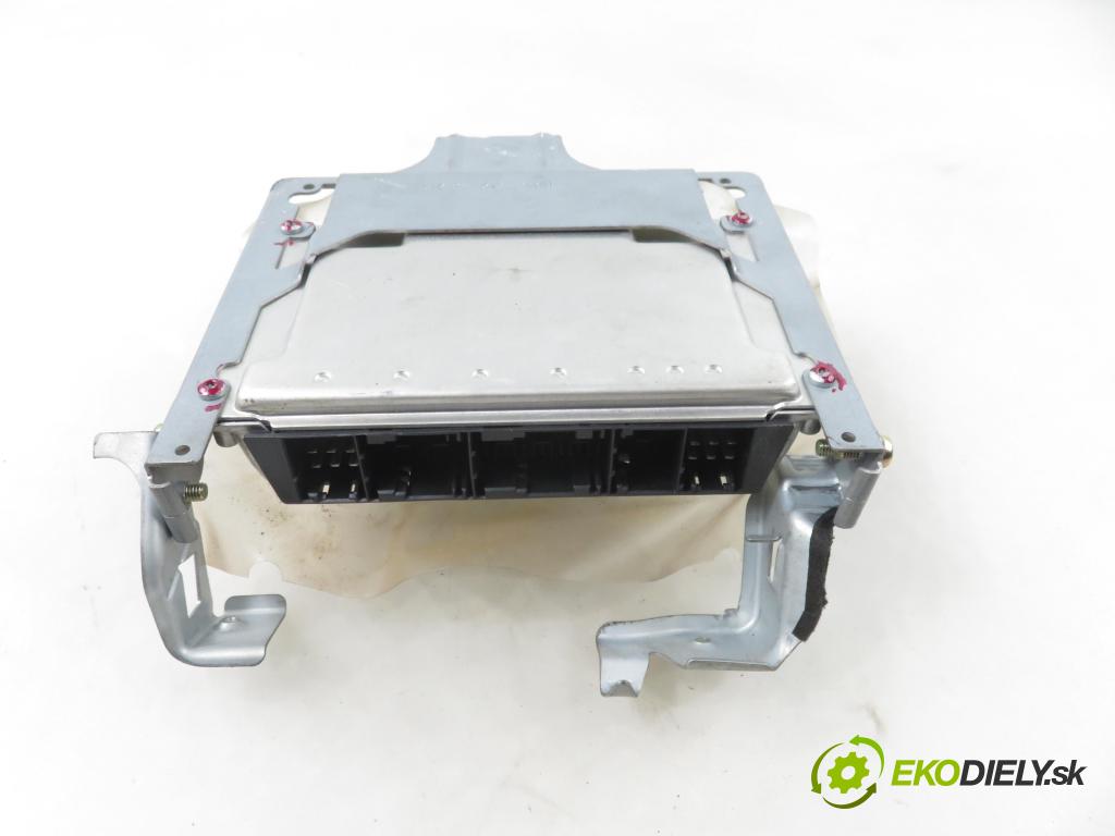TOYOTA YARIS (_P1_) HB 2004 50,00 1.0 VVT- i 68 - 1SZ-FE 998,00 Riadiaca jednotka Motor 896610D210 ; 0261208036