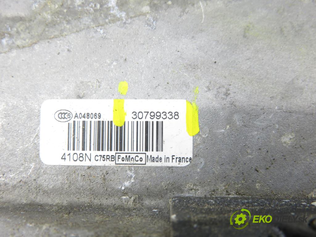 VOLVO S40 II (MS) SEDAN 2006 81,00 1.6 D - D 4164 T 1560,00 zámok 30799338