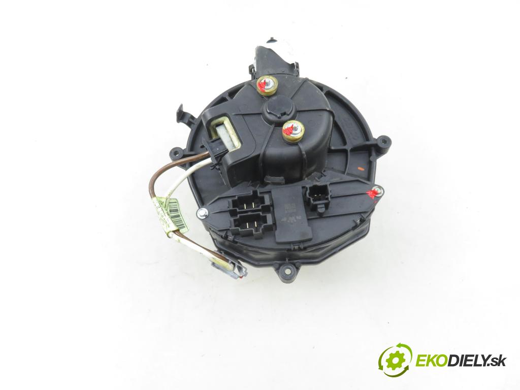 CITROEN C4 Grand Picasso I (UA_) MINIVAN 2008 92,00 1.8 i 16V - 6FY (EW7A) 1749,00 Ventilátor vetráku 5E2228000 ; 5E2228700