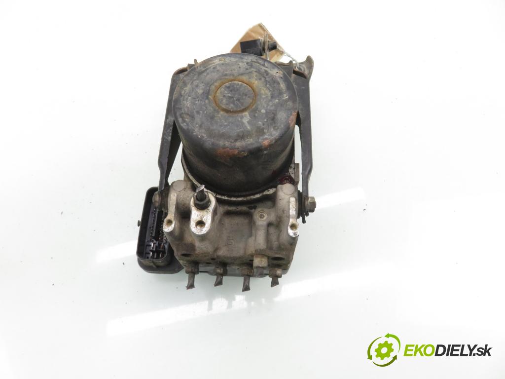 TOYOTA RAV 4 III (_A3_) SUV 2007 112,00 2.0 4WD 152 - 1AZ-FE 1998,00 Pumpa ABS 4454042100 ; 8954142220 ; 1338007970 (Pumpa ABS)
