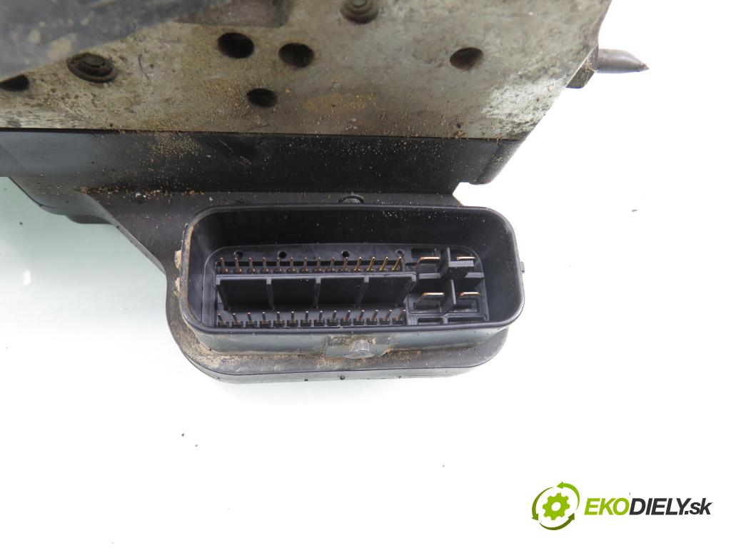 TOYOTA RAV 4 III (_A3_) SUV 2007 112,00 2.0 4WD 152 - 1AZ-FE 1998,00 Pumpa ABS 4454042100 ; 8954142220 ; 1338007970 (Pumpa ABS)
