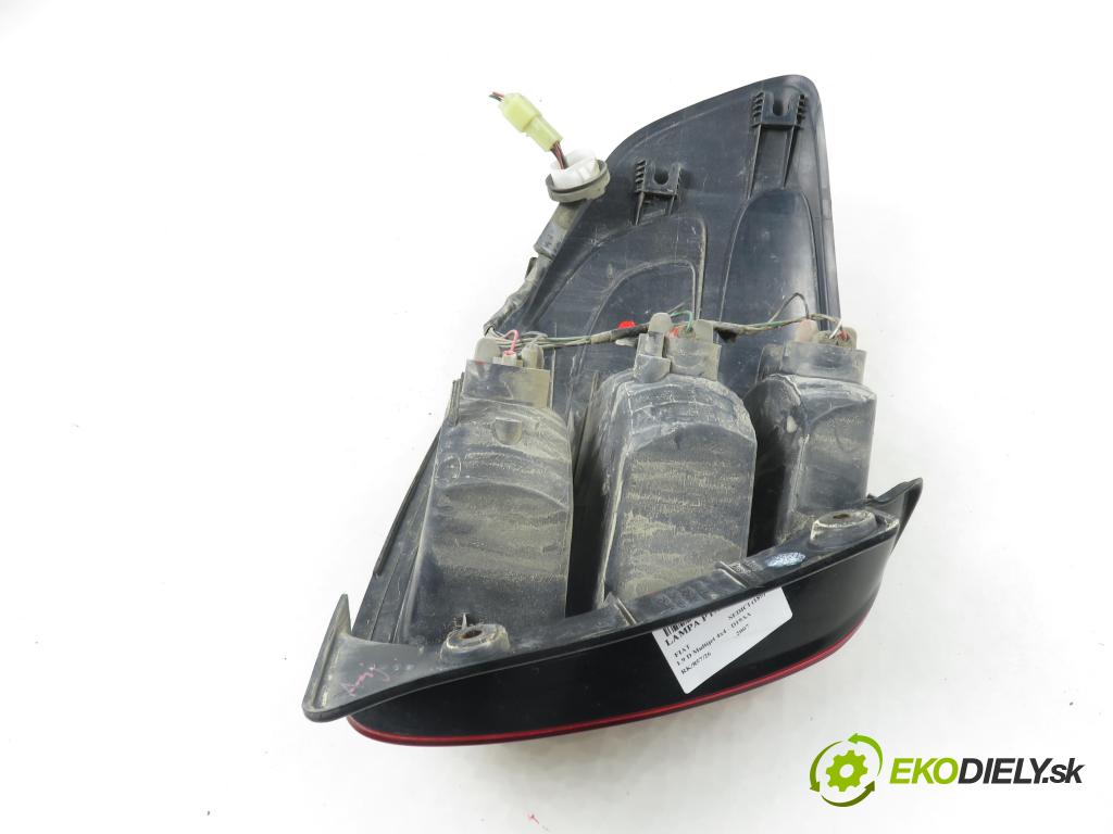 FIAT SEDICI (189_) CROSSOVER 2007 88,00 1.9 D Multijet 120 4x4 - D19AA 1910,00 Svetlo pravé zadné 22016684