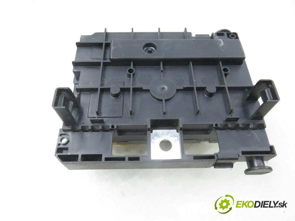 CITROEN C4 Grand Picasso I (UA_) MINIVAN 2008 92,00 1.8 i 16V - 6FY (EW7A) 1749,00 MODUL BSM 9664705880