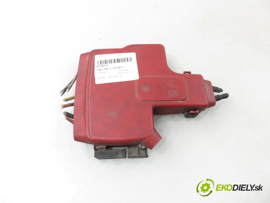 CITROEN C4 Grand Picasso I (UA_) MINIVAN 2008 92,00 1.8 i 16V - 6FY (EW7A) 1749,00 Skrinka POJISTKY: na BATÉRIA 9662914580