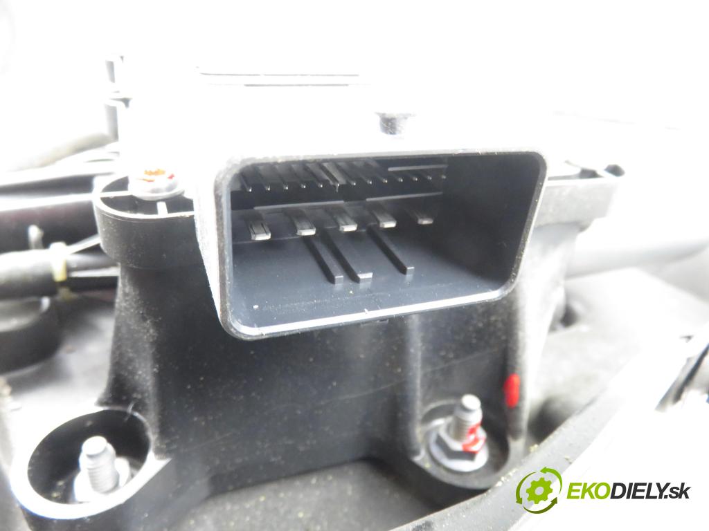 CITROEN C4 Grand Picasso I (UA_) MINIVAN 2008 92,00 1.8 i 16V - 6FY (EW7A) 1749,00 BRZDA: ručny elektrický 02042801099685367580 ; A2C53092224