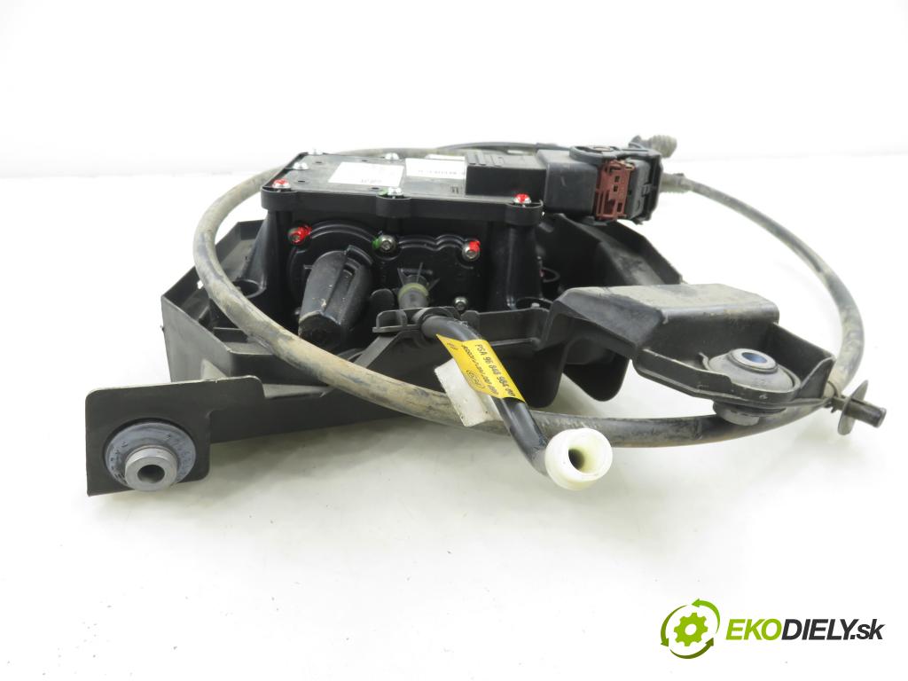 CITROEN C4 Grand Picasso I (UA_) MINIVAN 2008 92,00 1.8 i 16V - 6FY (EW7A) 1749,00 BRZDA: ručny elektrický 02042801099685367580 ; A2C53092224