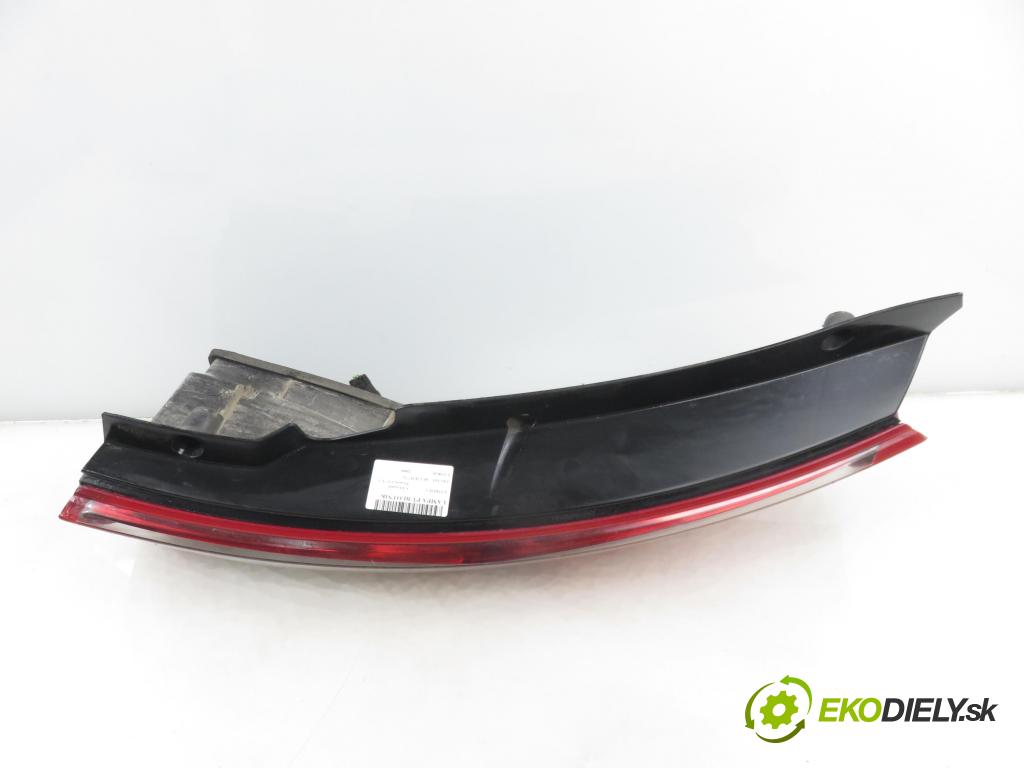 CITROEN C4 Grand Picasso I (UA_) MINIVAN 2008 92,00 1.8 i 16V - 6FY (EW7A) 1749,00 Svetlo pravé zadné 00946602