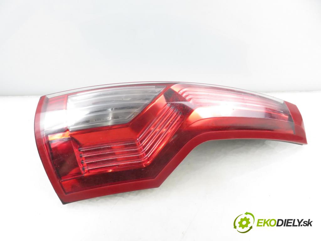 CITROEN C4 Grand Picasso I (UA_) MINIVAN 2008 92,00 1.8 i 16V - 6FY (EW7A) 1749,00 Svetlo pravé zadné 00946602