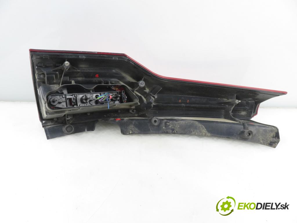 CITROEN C4 Grand Picasso I (UA_) MINIVAN 2008 92,00 1.8 i 16V - 6FY (EW7A) 1749,00 Svetlo pravé zadné 00946602