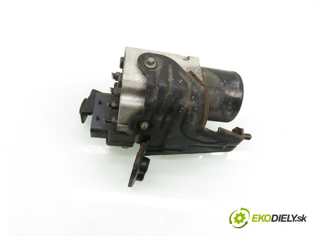 FIAT CROMA (194_) KOMBI 2006 110,00 1.9 D Multijet 150 - 939 A2.000 1910,00 Pumpa ABS 54084739D ; 51780295 ; 15314003 (Pumpa ABS)