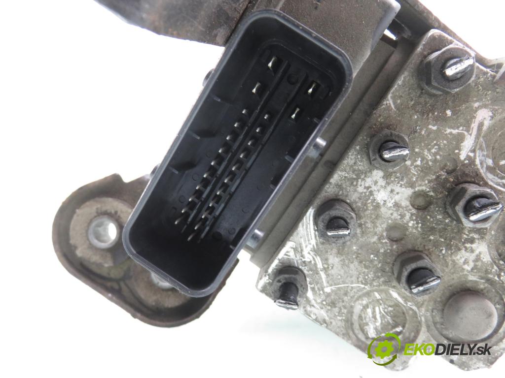 FIAT CROMA (194_) KOMBI 2006 110,00 1.9 D Multijet 150 - 939 A2.000 1910,00 Pumpa ABS 54084739D ; 51780295 ; 15314003 (Pumpa ABS)