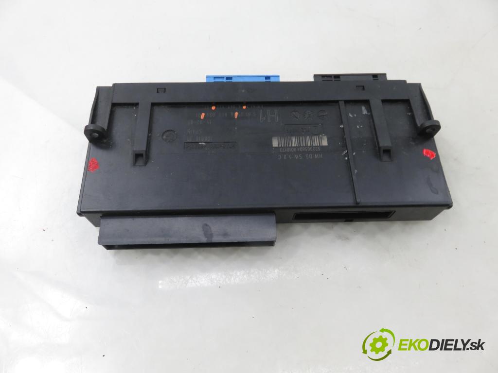 BMW 3 (E90) SEDAN 2005 120,00 2.0 320 d 163 1995,00 MODUL komfortu 6968034 ; 6968033