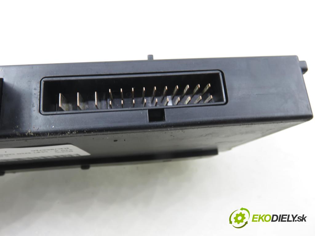 BMW 3 (E90) SEDAN 2005 120,00 2.0 320 d 163 1995,00 MODUL komfortu 6968034 ; 6968033