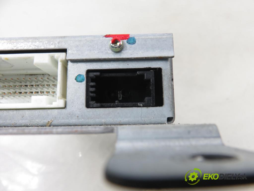 BMW 3 (E90) SEDAN 2005 120,00 2.0 320 d 163 1995,00 MODUL BLUETOOTH 6965406