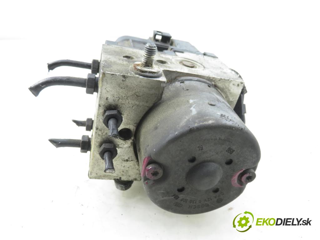 VW PASSAT B5 Variant (3B5) KOMBI 1999 81,00 1.9 TDI - AFN 1896,00 Pumpa ABS 0273004281 ; 8E0614111AB ; 0265216559 (Pumpa ABS)