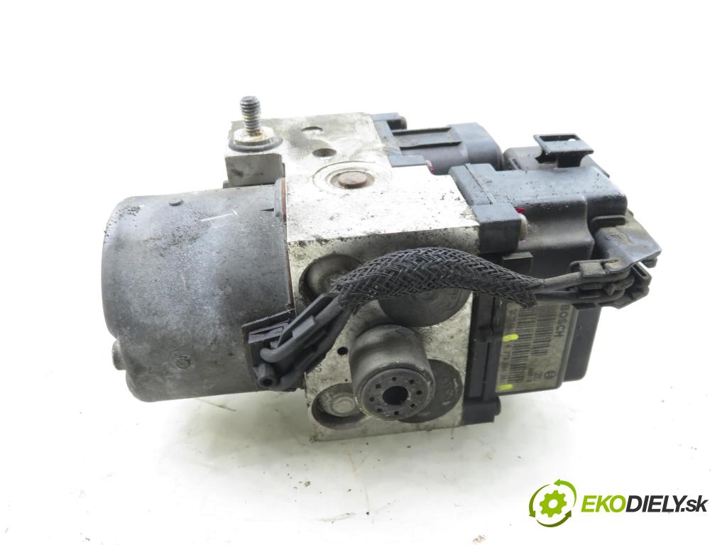 VW PASSAT B5 Variant (3B5) KOMBI 1999 81,00 1.9 TDI - AFN 1896,00 Pumpa ABS 0273004281 ; 8E0614111AB ; 0265216559 (Pumpa ABS)