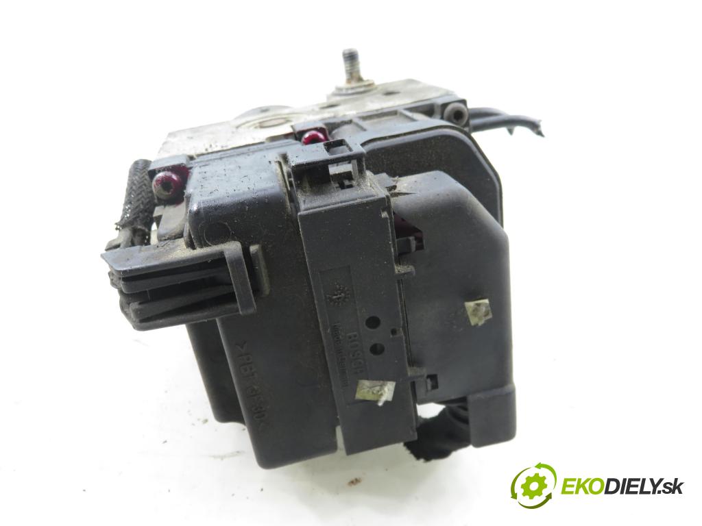 VW PASSAT B5 Variant (3B5) KOMBI 1999 81,00 1.9 TDI - AFN 1896,00 Pumpa ABS 0273004281 ; 8E0614111AB ; 0265216559 (Pumpa ABS)
