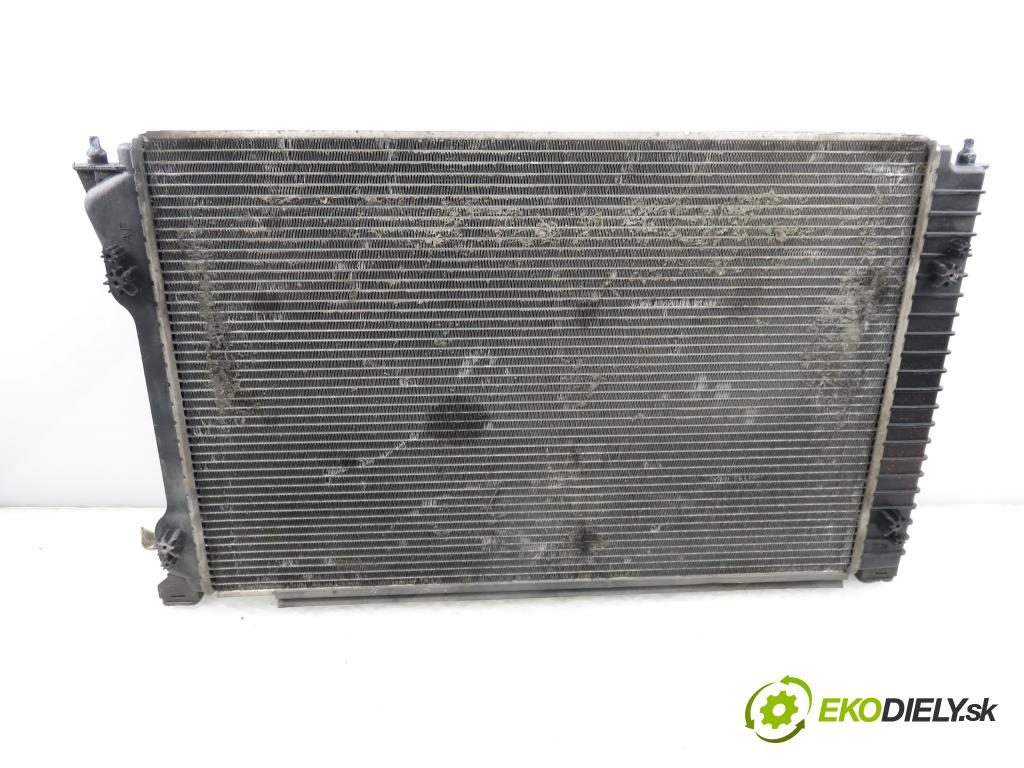 AUDI A6 (4F2, C6) SEDAN 2004 165,00 3.0 TDI quattro - BMK 2967,00 chladič vody 4F0121251P