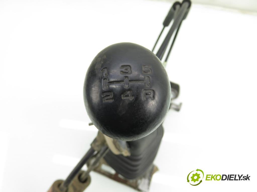 SUZUKI IGNIS (FH) HB 2001 61,00 1.3 4WD 83 (RG413) - M13A 1328,00 ZVEDÁK: