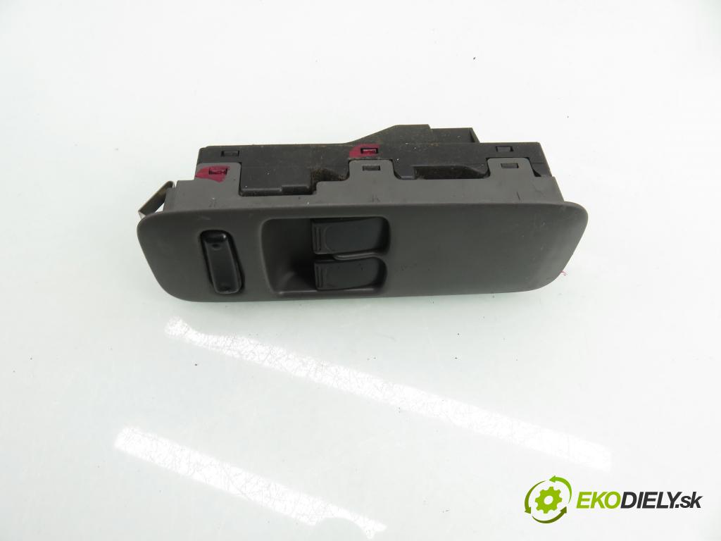 SUZUKI IGNIS (FH) HB 2001 61,00 1.3 4WD 83 (RG413) - M13A 1328,00 Panel ovládaní oken 3799075F0