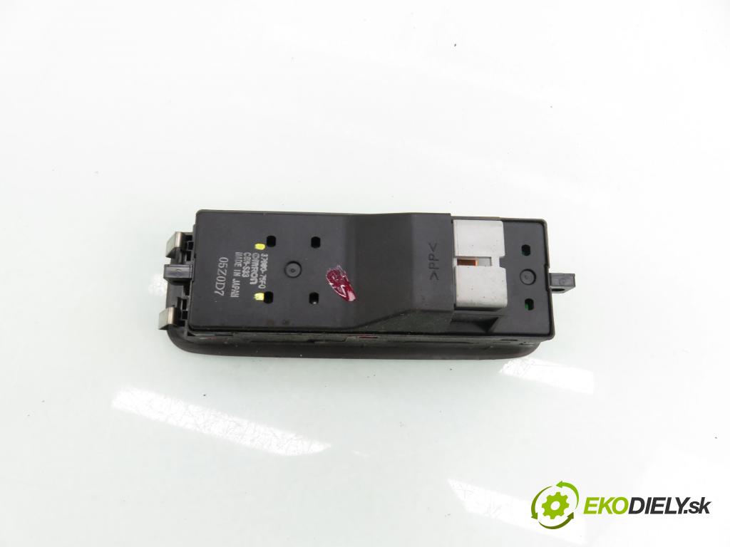SUZUKI IGNIS (FH) HB 2001 61,00 1.3 4WD 83 (RG413) - M13A 1328,00 Panel ovládania okien 3799075F0