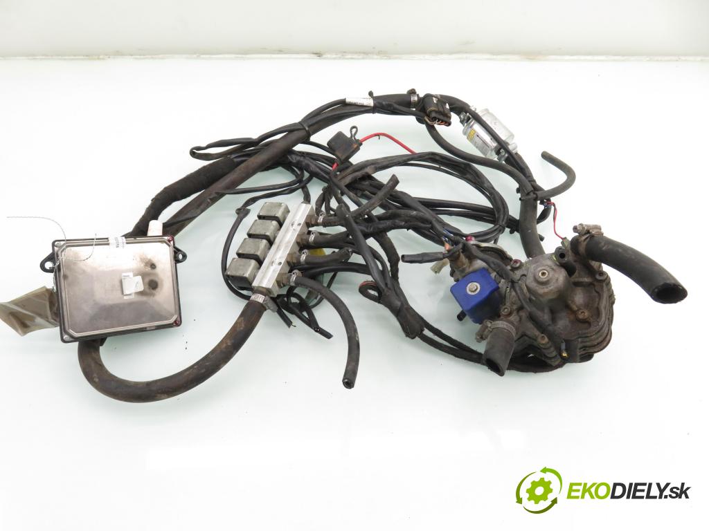 SUZUKI IGNIS (FH) HB 2001 61,00 1.3 4WD 83 (RG413) - M13A 1328,00 LPG komplentny 67R014903 ; 67R010973 ; 67R014066
