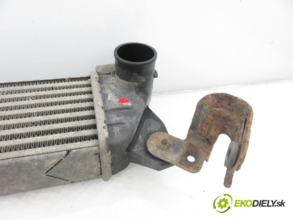 FIAT SEDICI (189_) CROSSOVER 2007 88,00 1.9 D Multijet 120 4x4 - D19AA 1910,00 chladič intercooler 1362079J51