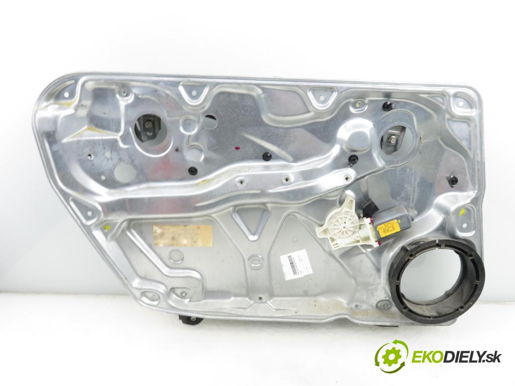 VW PASSAT B5 (3B2) SEDAN 1996 74,00 1.6 - ADP 1595,00 Mechanizmus okien 3B4837751A