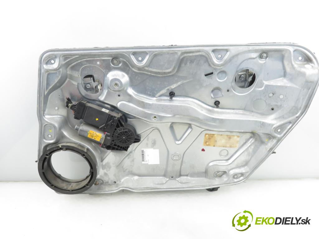 VW PASSAT B5 (3B2) SEDAN 1996 74,00 1.6 - ADP 1595,00 Mechanizmus okien 3B4837752J