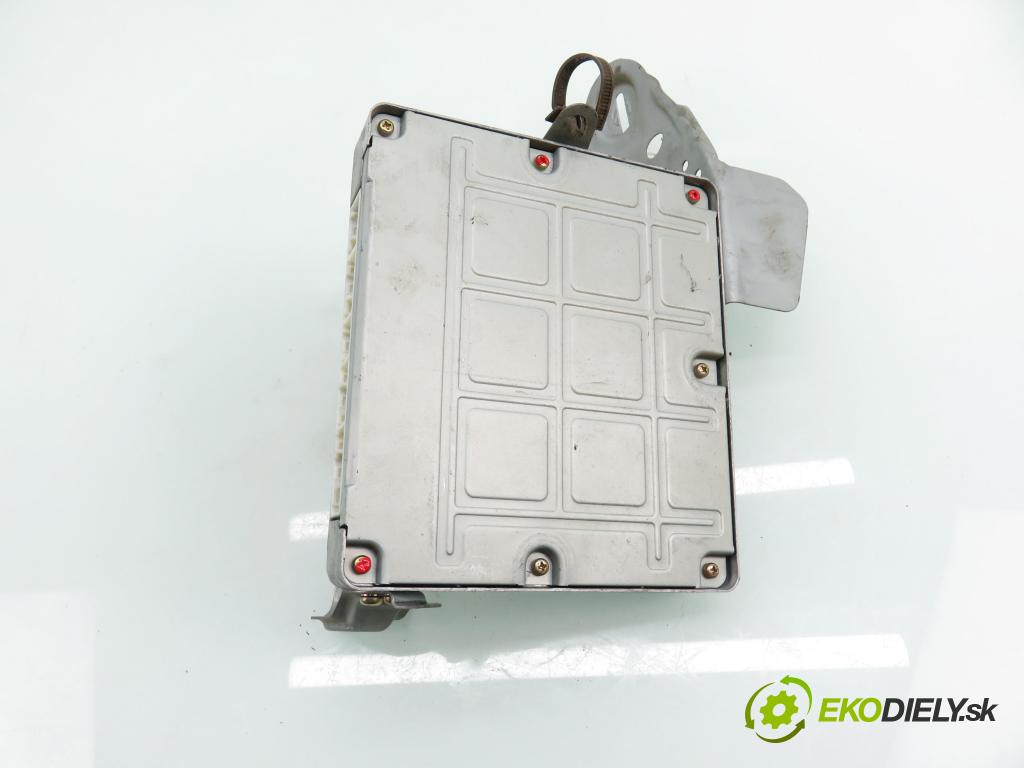 TOYOTA RAV 4 II (_A2_) SUV 2000 110,00 2.0 4WD 150 - 1AZ-FE 1998,00 Riadiaca jednotka Motor 2110007660 ; 8966142670