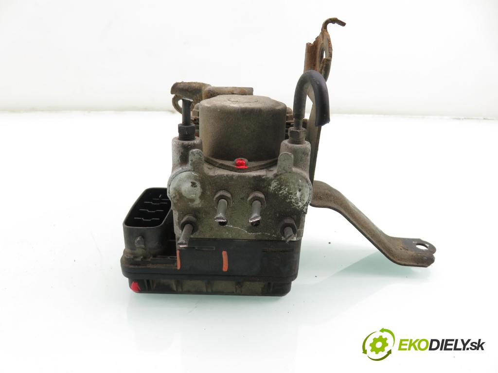 TOYOTA RAV 4 II (_A2_) SUV 2000 110,00 2.0 4WD 150 - 1AZ-FE 1998,00 pumpa ABS 4451042080 ; 8954142050 ; 1338000020 (Pumpa ABS)