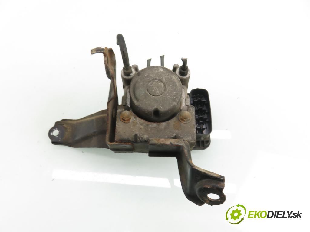 TOYOTA RAV 4 II (_A2_) SUV 2000 110,00 2.0 4WD 150 - 1AZ-FE 1998,00 Pumpa ABS 4451042080 ; 8954142050 ; 1338000020 (Pumpa ABS)