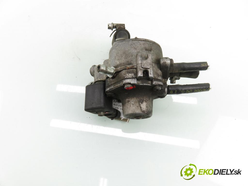 TOYOTA RAV 4 II (_A2_) SUV 2000 110,00 2.0 4WD 150 - 1AZ-FE 1998,00 reduktor Výparník LPG 67R010286